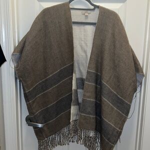 LOFT reversible sweater poncho. GUC! Size xs/s. Runs large. Fringe bottom!